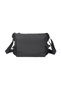Borsa a tracolla nera con strap regolabile, realizzata in tessuto resistente. Presenta una tasca laterale in rete e un design minimalista con linee pulite.