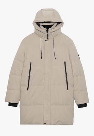 Beige, langer, gepolsterter Wintermantel mit Kapuze, schwarzen Reißverschlusstaschen, vorderem Reißverschluss und Druckknopfverschluss sowie schwarzen inneren Ärmelabschlüssen.