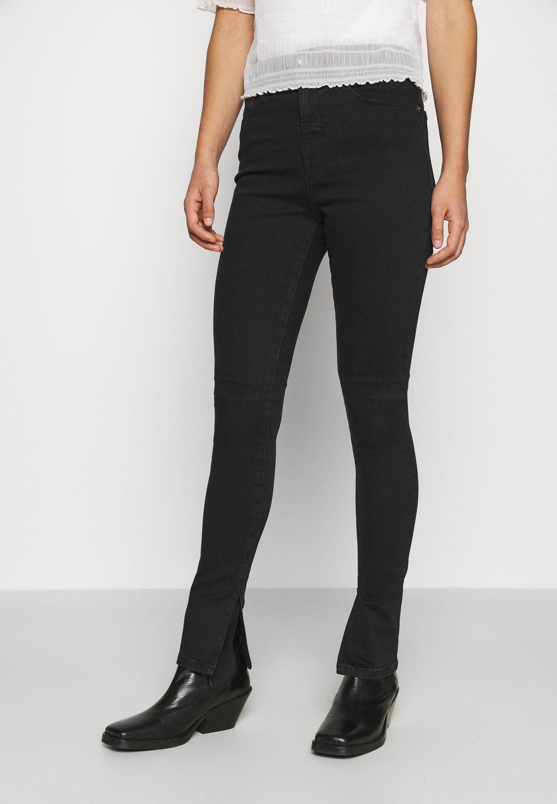 Damkläder & damskor online på ZALANDO Damkläder & damskor online på ZALANDO