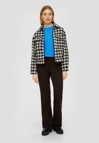 s.Oliver MIT ZIERKNÖPFEN - Strickpullover - royalblau
