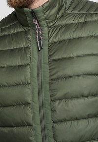 LERROS Väst - dark green