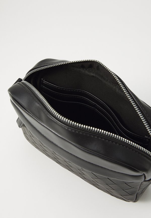 JOWSEY UNISEX - Cross body bag4