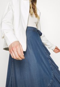 Marc O'Polo DENIM Sweater met rits - white