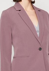 VILA Bleiseri - purple