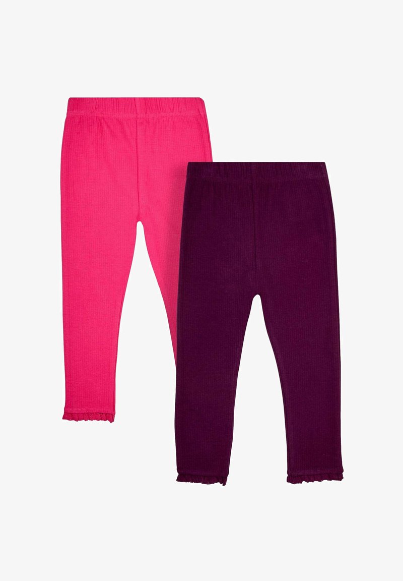 Deux paires de leggings ajustés en fuchsia et violet foncé, avec une texture côtelée et des bords à volants aux chevilles. Taille élastique.