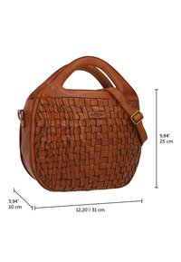 Brown leather handbag with woven front, short handles, and adjustable shoulder strap, measuring 31 cm wide, 25 cm tall, and 10 cm deep.
