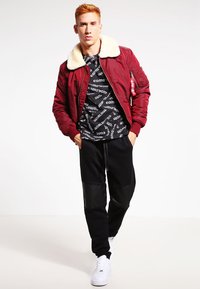 Alpha Industries INJECTOR - Bomberjakke - burgundy