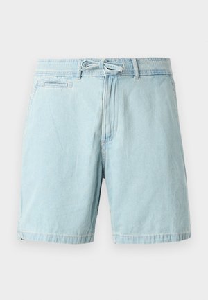 Shorts in denim azzurro con vita elastica e dettaglio a fiocco, dotati di tasche laterali e una vestibilità comoda. Tessuto liscio, design informale.