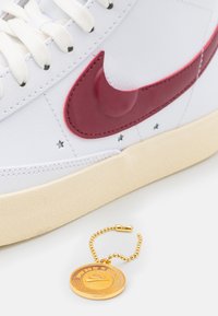Nike Sportswear Sneakers - white