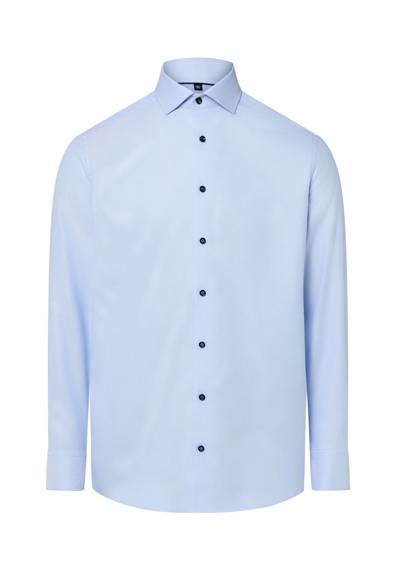 Camicia da uomo a maniche lunghe di colore azzurro chiaro con bottoni neri, colletto classico e polsini con bottoni, mostrata su sfondo bianco.
