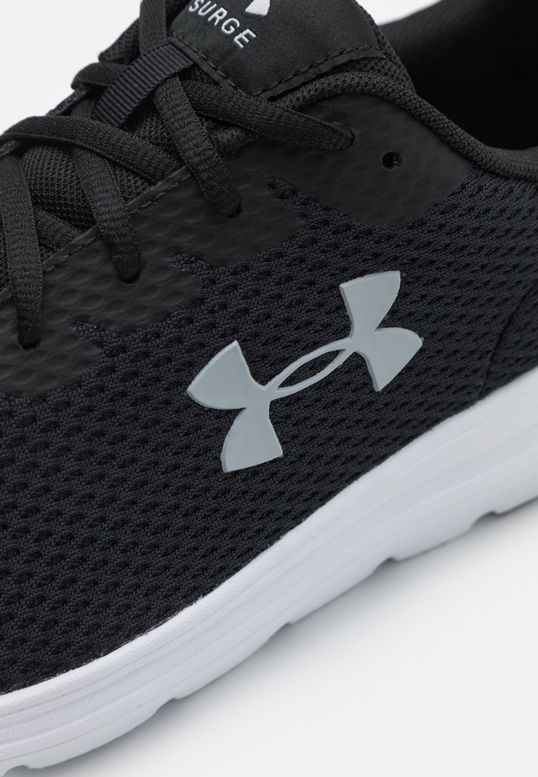 Ripley - ZAPATILLAS RUNNING UNDER ARMOUR PARA HOMBRE UA UA SURGE 2