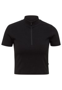 Haut court noir à manches courtes avec un col haut et un zip sur le devant. Fabriqué dans un tissu lisse et extensible. Design simple sans motifs.