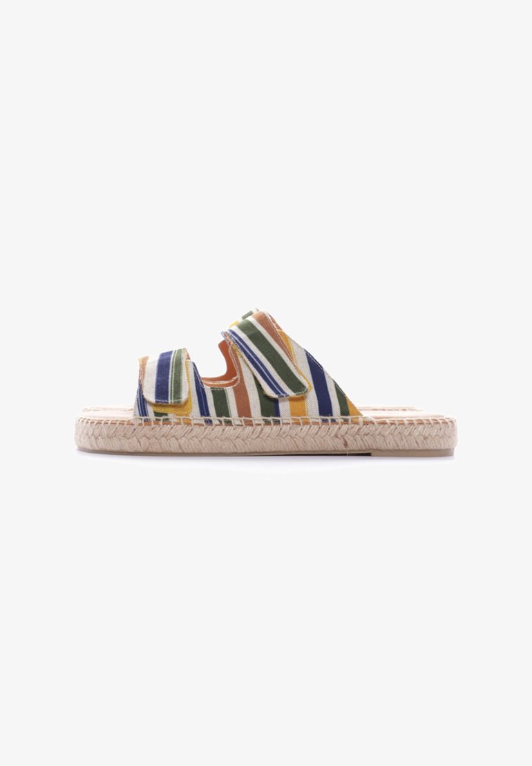 Sandalo espadrilles a righe con tessuto multicolore dalle strisce verdi, blu, arancioni e gialle, suola in juta e cinturini regolabili.