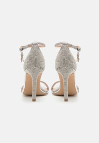 Steve Madden TECY-R - Sandales à talons hauts - silver-coloured