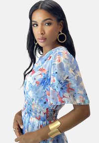 Elara Robe longue - hellblau