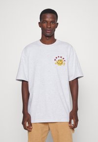 Market PIECE OF MIND UNISEX - T-shirt estampada - ash