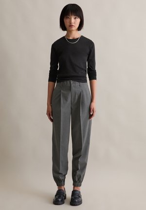 ROUNDNECK FLATLOCK - Majica z dolgimi rokavi - black