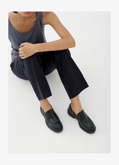 KENOVA - Chaussons - black