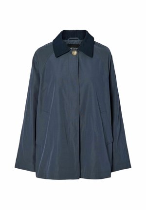 Veste légère bleu marine avec col foncé, un bouton supérieur, manches longues et deux poches avant, présentée sur fond blanc.