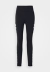 AMAZE - Tamprės - black
