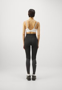 The North Face TRAIL RUN  - Legingi - black/asphalt grey