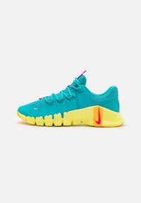 Nike Performance FREE METCON Training shoe dusty cactus
