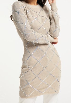 Shift dress - beige