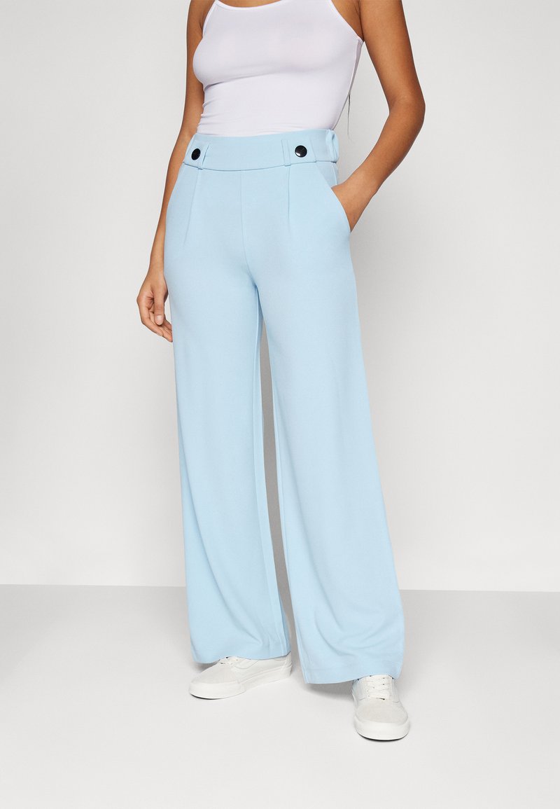 JDY JDYGEGGO NEW LONG PANT - Pantaloni - clear sky/black buttons