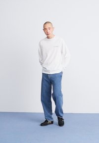 Thumbnail Image 2