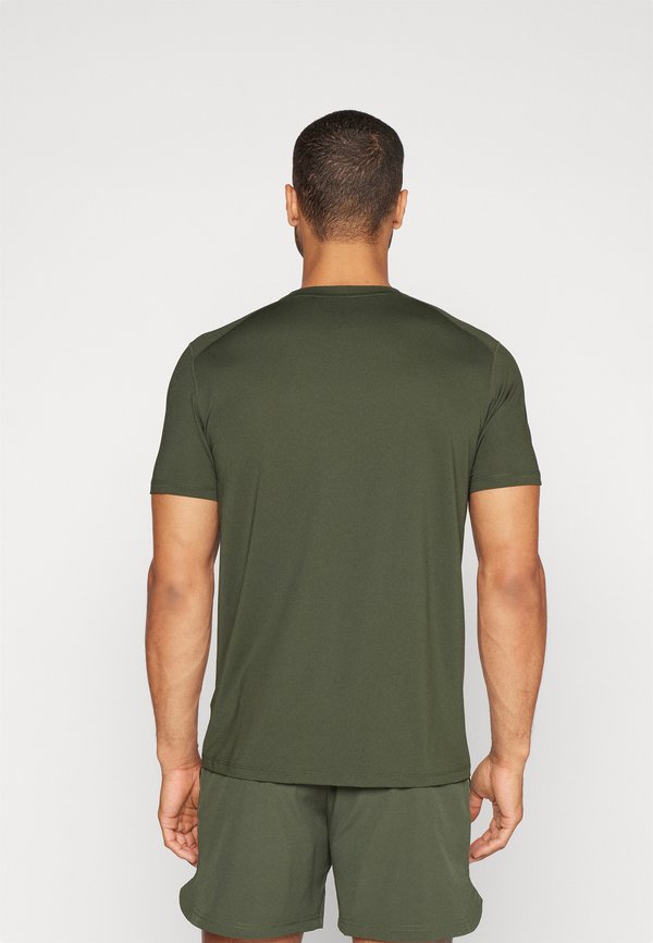 ATHLETIC - Sports T-shirt - duffel bag3