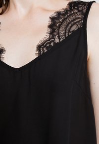 Vero Moda Blus - black