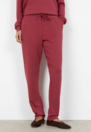 - Spodnie treningowe