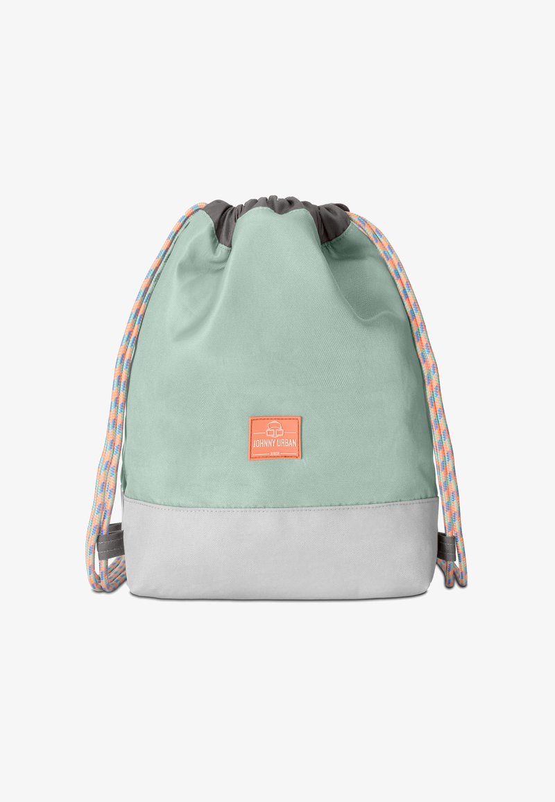 Vihreä mintunvärinen kangasnyörilaukku harmaalla pohjalla, moniväriset punosolkaimet ja pieni oranssi logopaneeli edessä.
