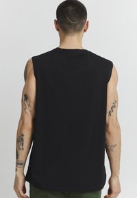 11 Project PRBrigsy - Top - black