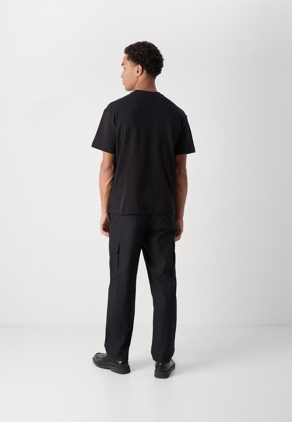 NANO LOGO - Basic T-shirt3