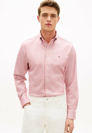 REGULAR FIT  STRIPE OXFORD  - Hemd - medium red   white stripe