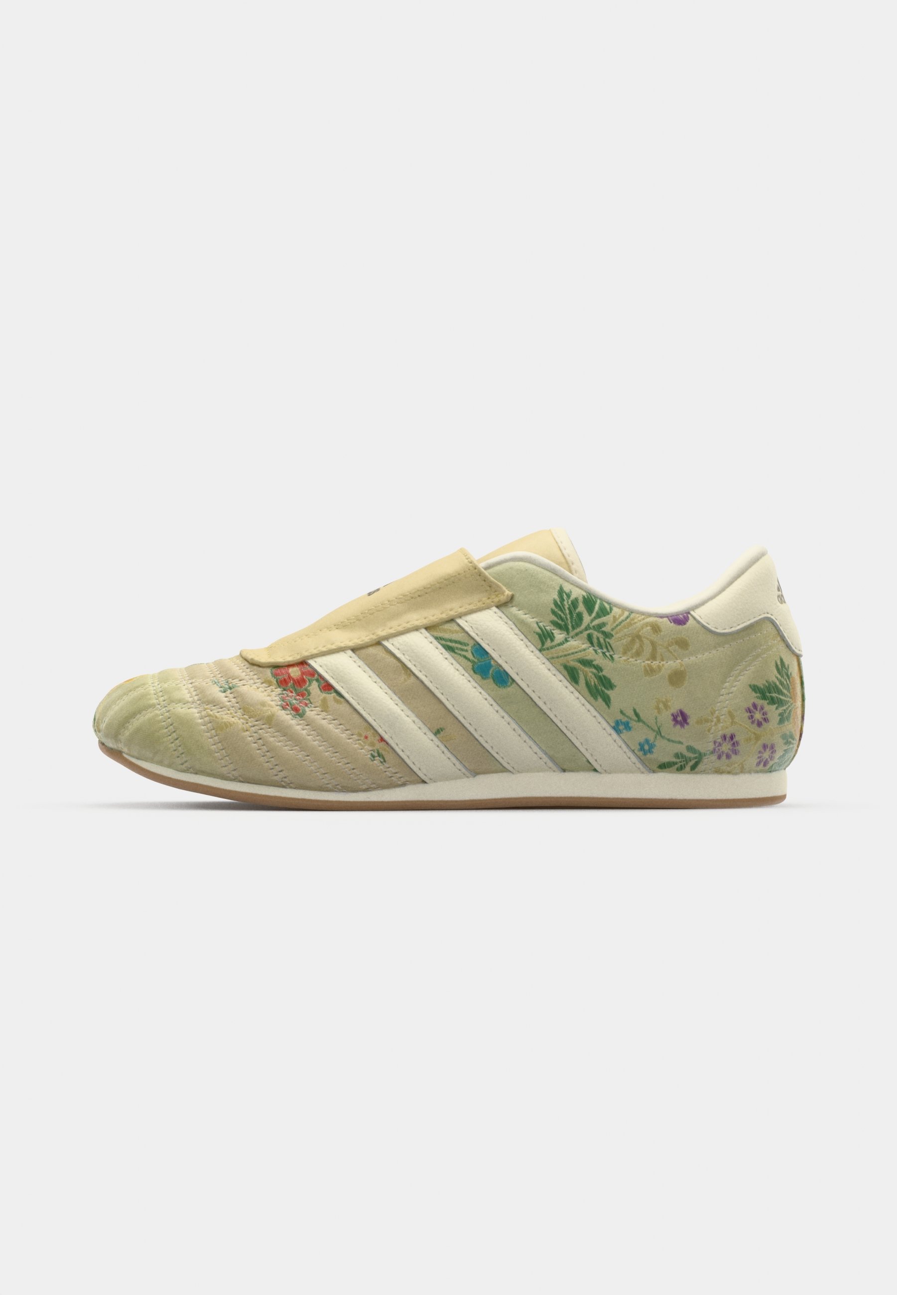 adidas Originals TAEKWONDO X LIBERTY LONDON - Trainers - cream