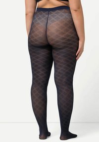Rajstopy w granatowy wzór z geometrycznym motywem, wykonane z przezroczystego materiału o gładkiej teksturze, z wyraźnym wzorem w diamenty i jednolitą talią.
