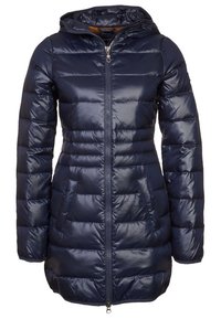Granatowa kurtka puchowa z kapturem, o błyszczącym wykończeniu, poziomym pikowaniu, przednim zamkiem błyskawicznym i dwoma bocznymi kieszeniami.