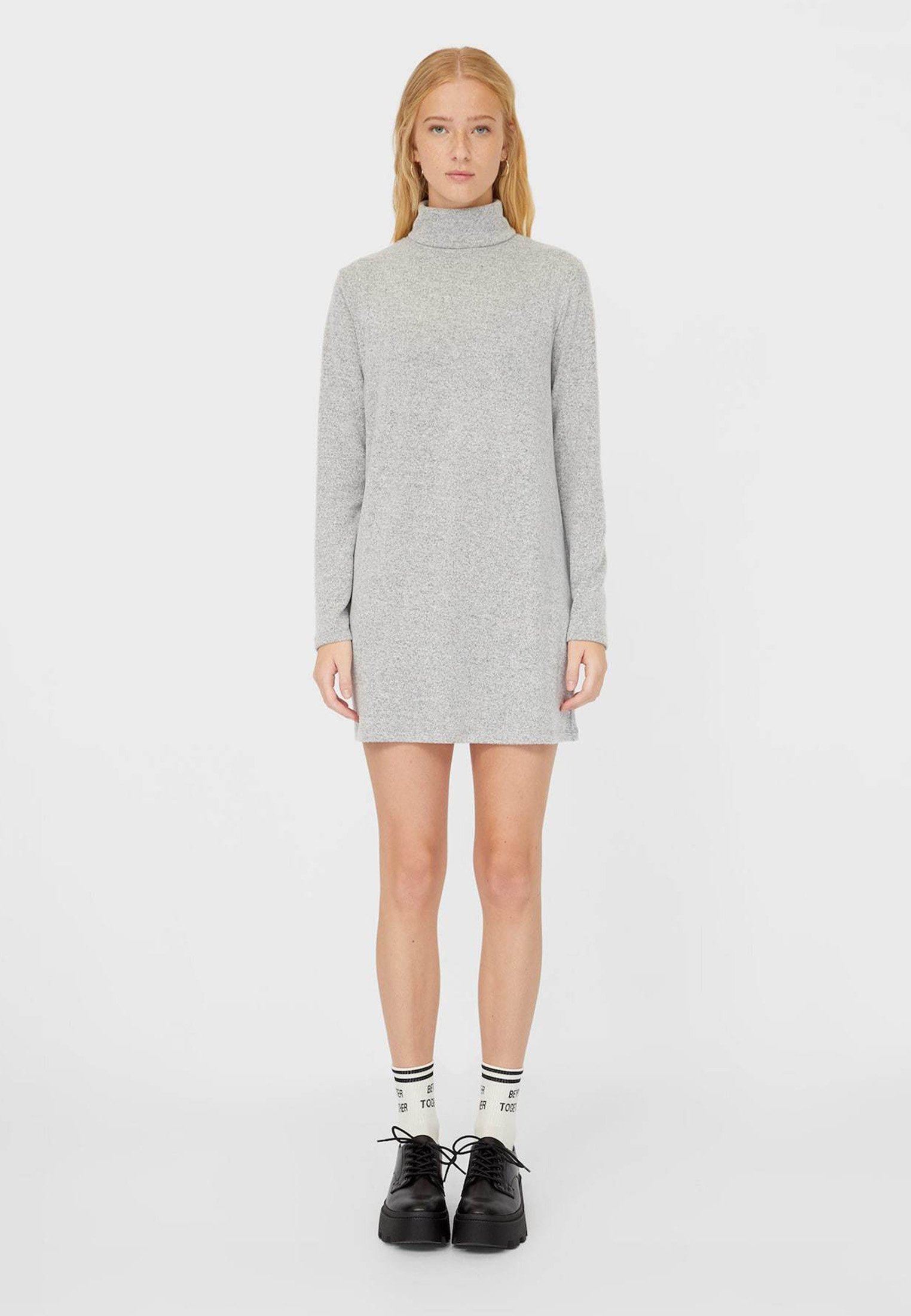 stradivarius robe pull