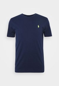 Mørkeblå bomulds t-shirt med rund hals og korte ærmer, med en lille, lysegrøn logo på venstre bryst.