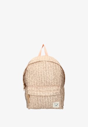 Vaatiminen vaaleanpunainen reppu, jossa on pyöreä muoto, vetoketjullinen etutasku, kangasmerkki ja pehmustetut hihnat. Sisältää hienovaraisen teksturoidun kuvion.