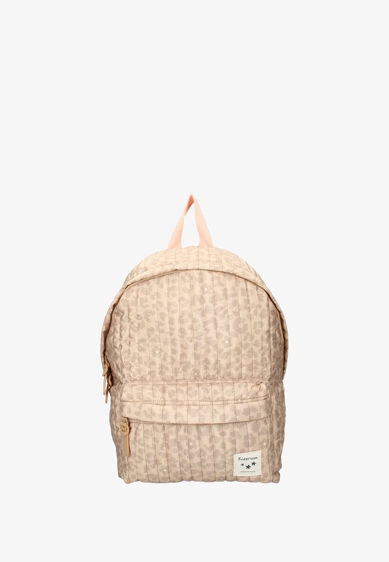 Quilted roze rugtas met een ronde vorm, een ritssluiting aan de voorkant, een stoffen label en gevoerde schouderbanden. Heeft een subtiele textuurpatroon.