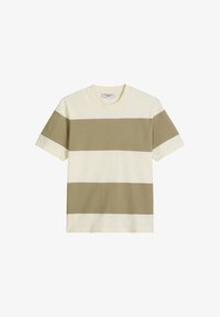 Niewybrane, medium brown