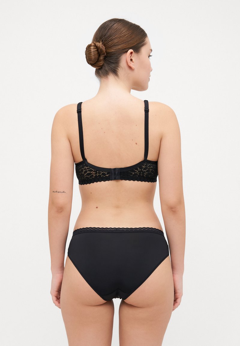 Soutien-gorge Dim Triangle Sans Armature - Noir - Taille Unique - Neuf