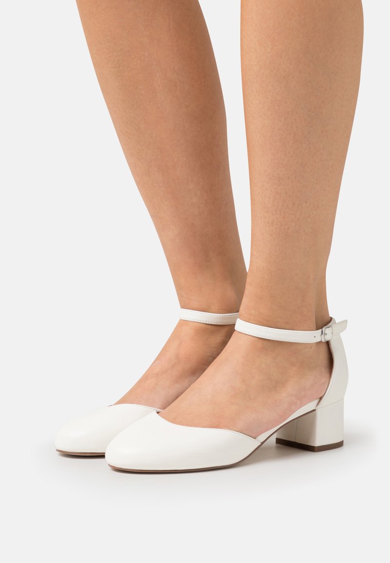 Pier One LEATHER Classic heels white Zalando.co.uk