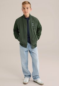 WE Fashion Bomber stiliaus striukė - dark green
