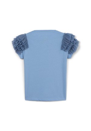 T-shirt bleu clair avec des accents froncés et volantés sur les manches courtes. Le tissu semble doux avec une texture lisse et une coupe classique.