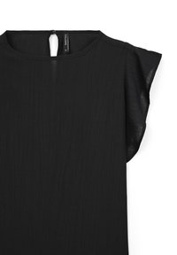 Blusa in tessuto nero con texture, scollo rotondo, chiusura con bottone a dettaglio sul retro e maniche corte a sbuffo.