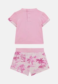Guess SET - Shorts - rose
